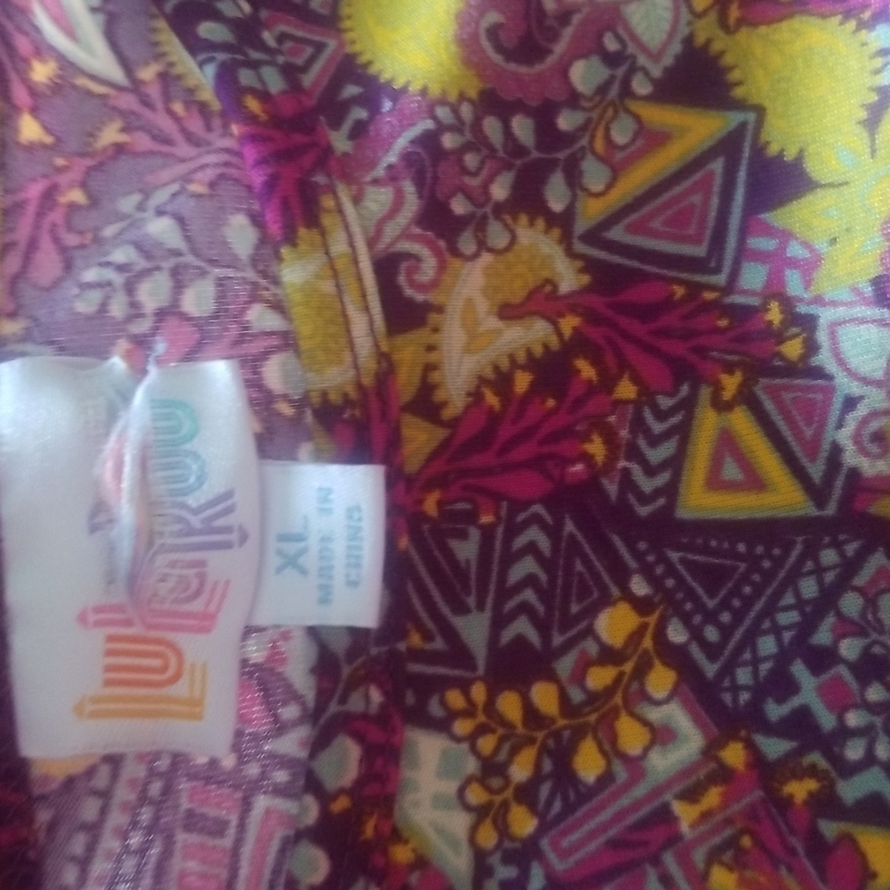 Lula Roe top - Picture 2 of 3